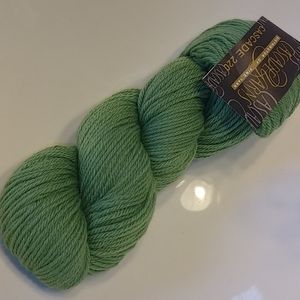 LAST ONE Cascade 220 Yarn Apple Green